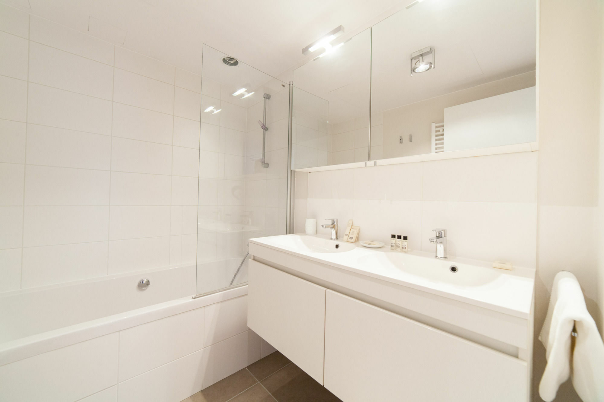 Sweet Inn Apartments - Major Rene Dubreucq Brussels Exterior photo